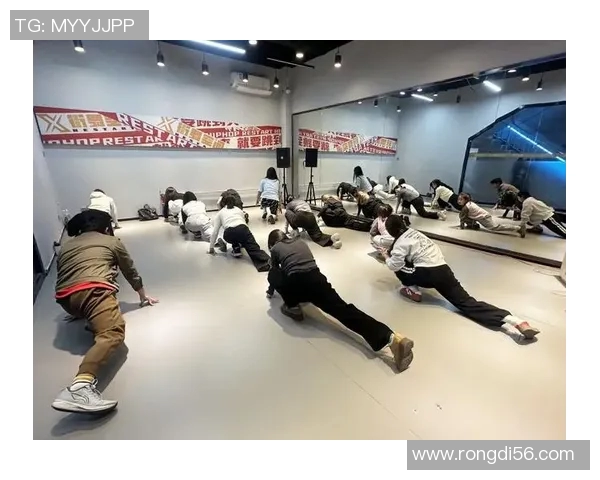 杭州街舞队快攻战术揭秘:深度解析街舞文化与团队协作的完美结合 杭州街舞队快攻战术揭秘:深度解析街舞文化与团队协作的完美结合