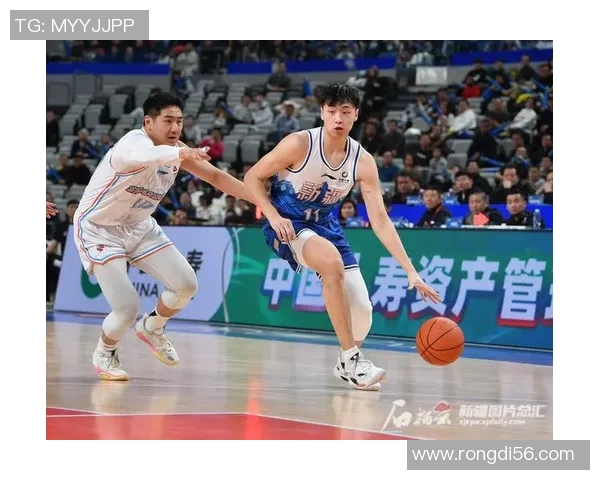 新疆飞虎与青岛双星激战正酣谁能在赛场上笑到最后