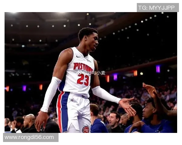 杰登艾维的篮球之路：从大学新星到NBA未来之光