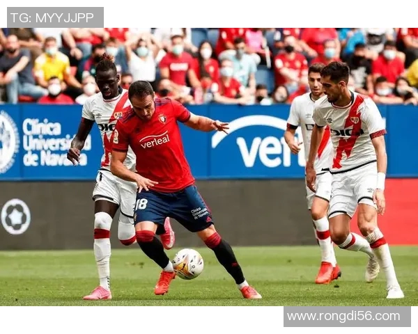 爱媛FC与福冈黄蜂激战正酣谁能在这场对决中笑到最后