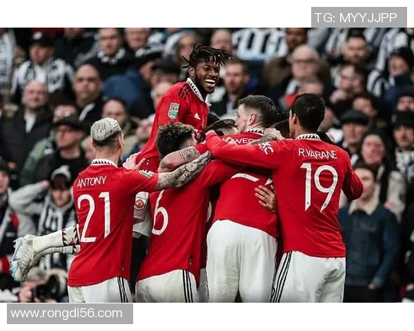 西汉姆联与曼联精彩对决录像回顾分析及赛后点评