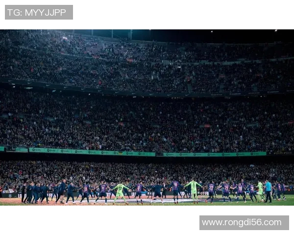 那不勒斯与巴萨激战在即球迷期待精彩对决与历史交锋