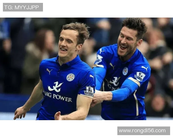 利兹联队主场迎战雷丁队期待激烈对决与精彩进球瞬间