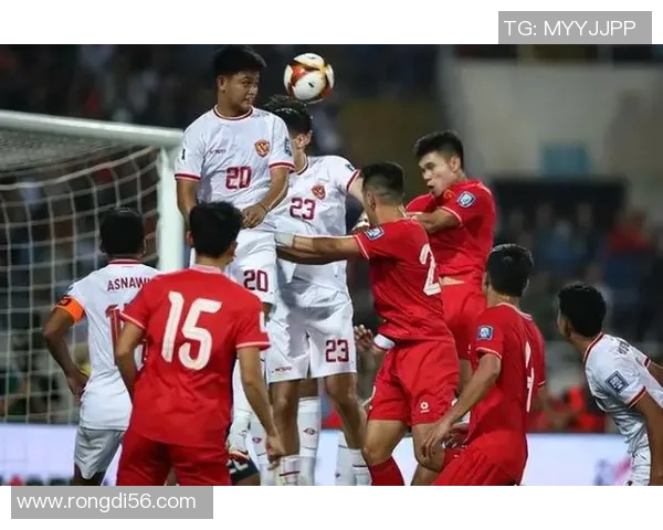 印度尼西亚与泰国的足球对决分析及历史交锋回顾